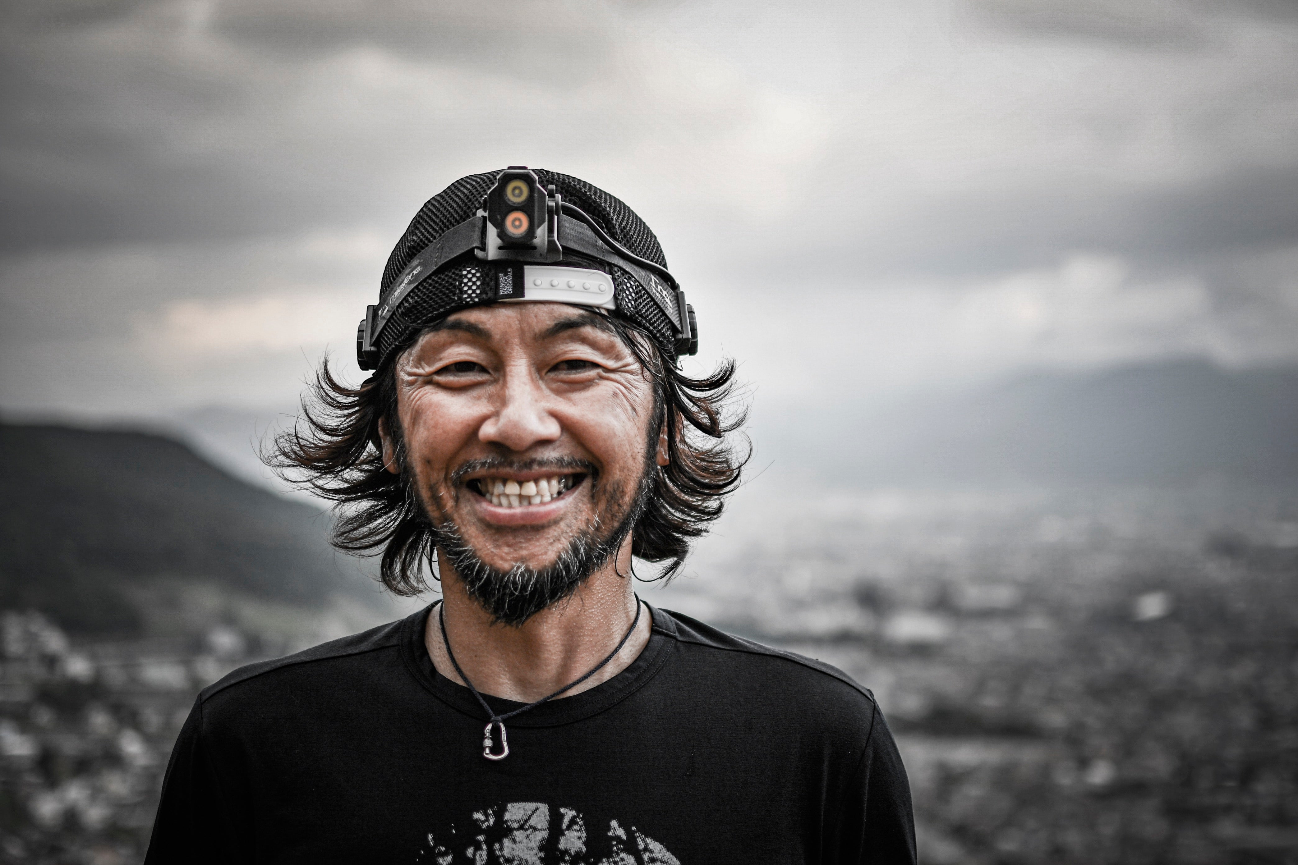 今回は…『道がまっすぐ』代表の小山田隆二氏。